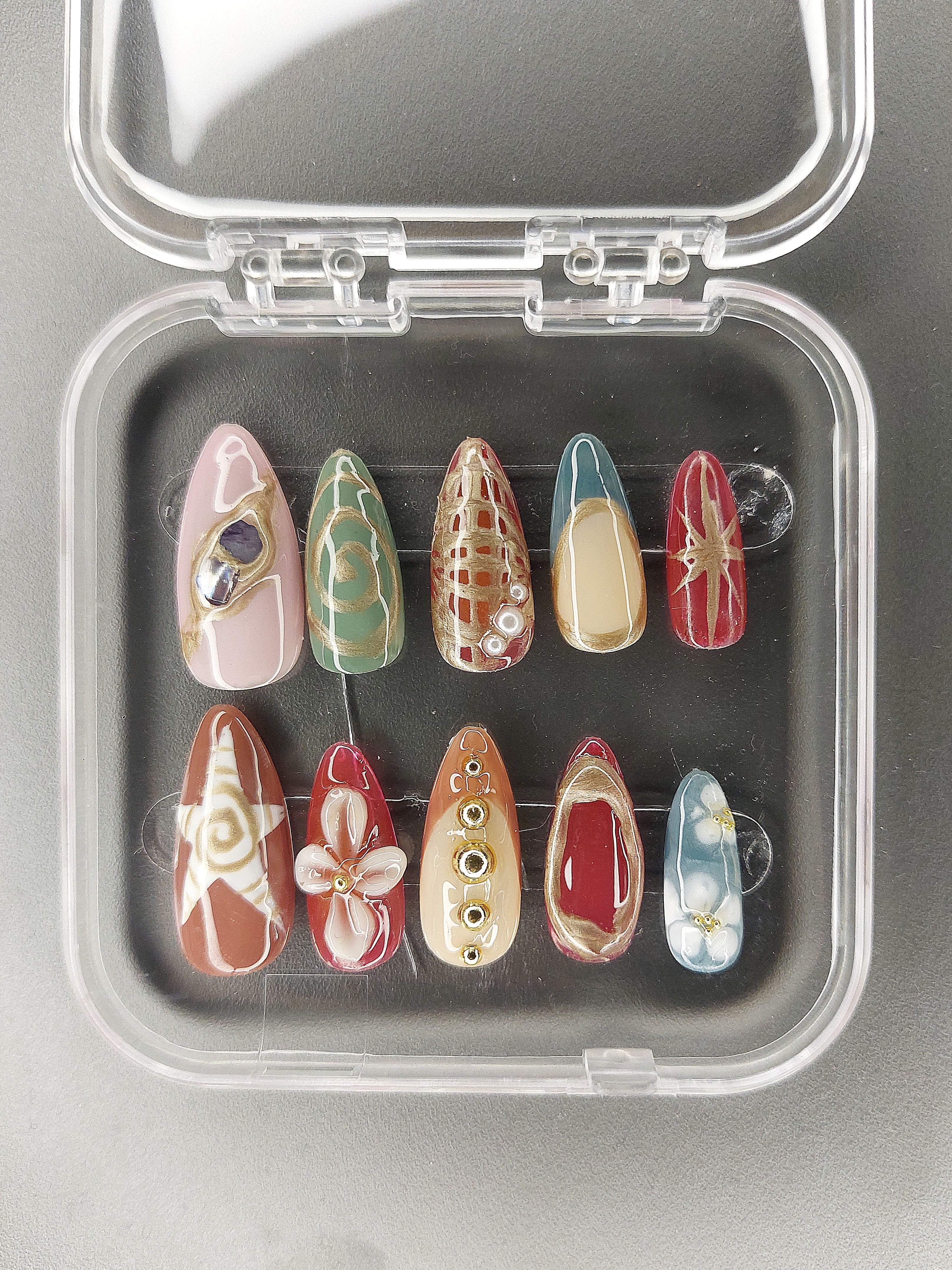 Press on nails